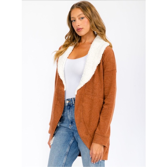 Sweaters - Sherpa collar pockets cardigan